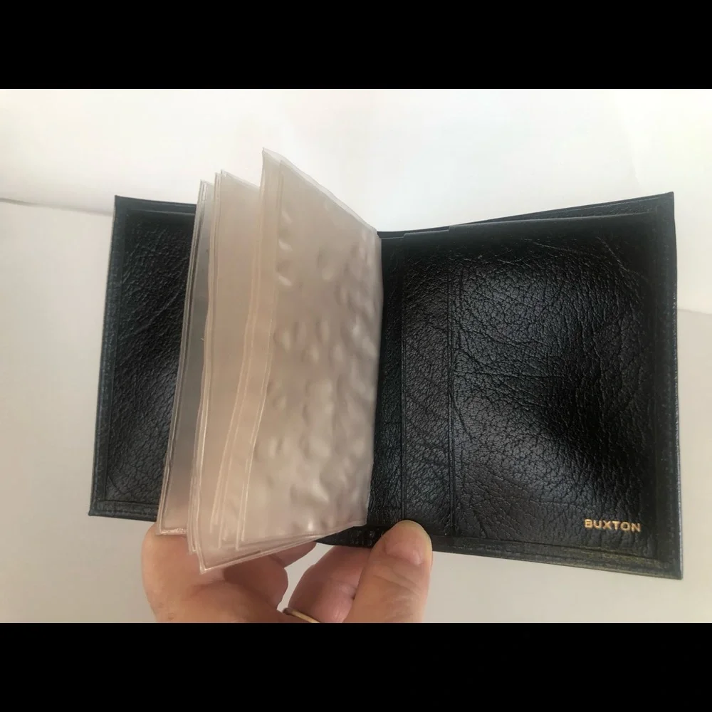 Buxton Men’s Wallet (2 available)